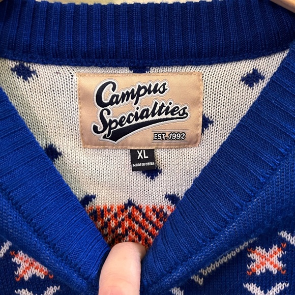 Very cozy gator pride sweater - Picture 2 of 3